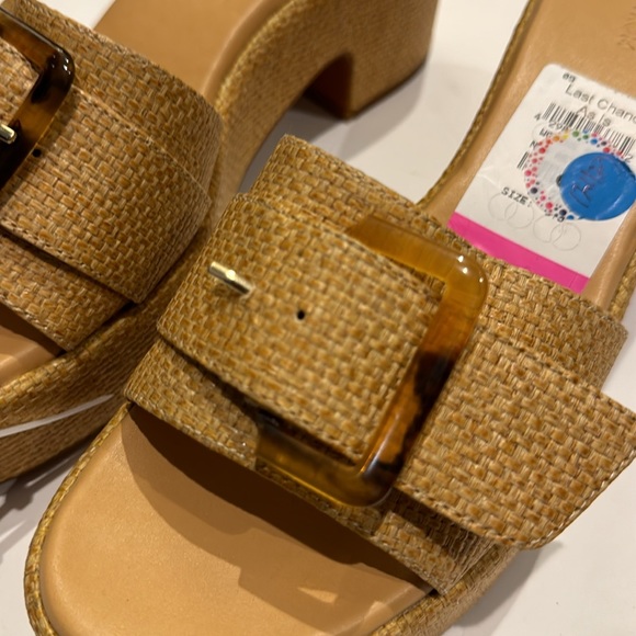 Nordstrom NWT Wedges Slices with bucket flaw - Picture 2 of 6